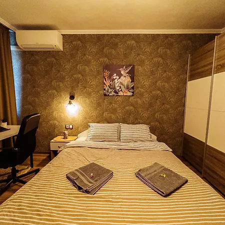 Eddys Home2host Apartament